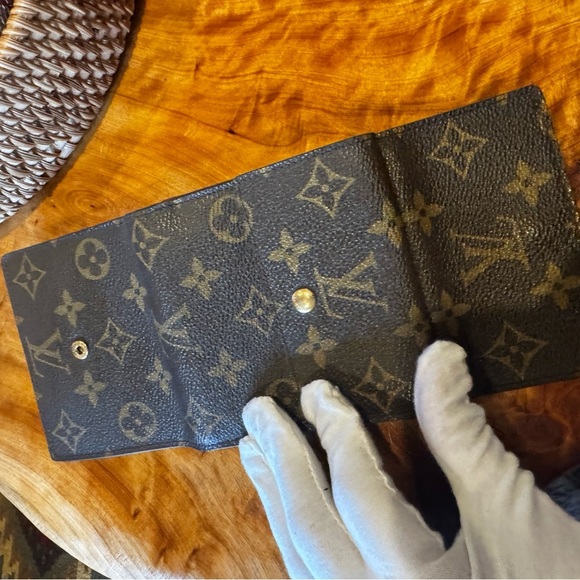 Louis Vuitton
Monogram Pattern Coated Canvas Elise - Picture 10 of 17